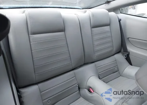 2006 Ford Mustang Gt z USA, uszkodzony, nr VIN 1ZVFT82H665204054